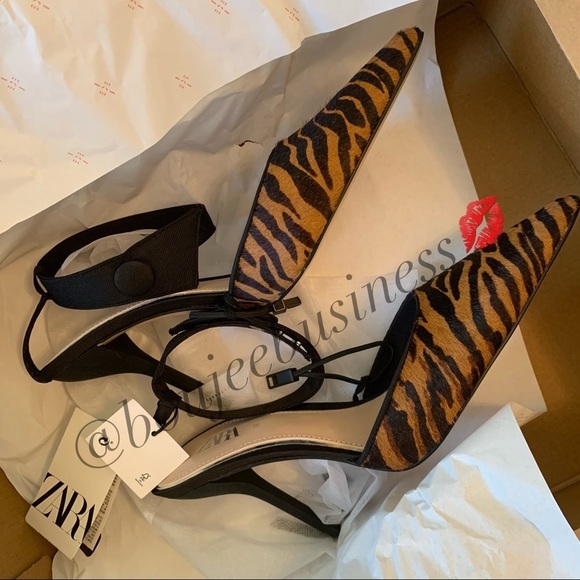 ZARA Leather Slingback Animal Print Heels - Picture 7 of 7